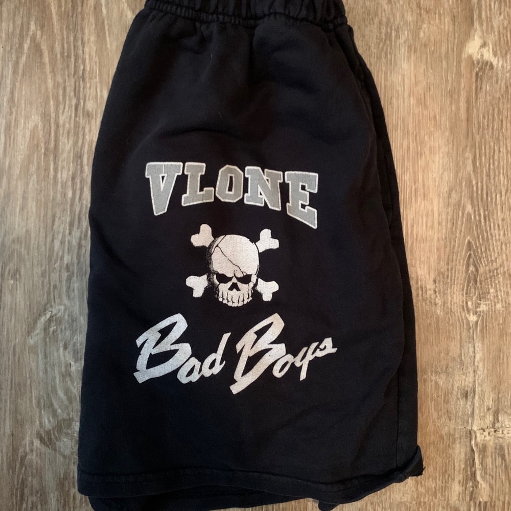 VLONE - Picture 2 of 8